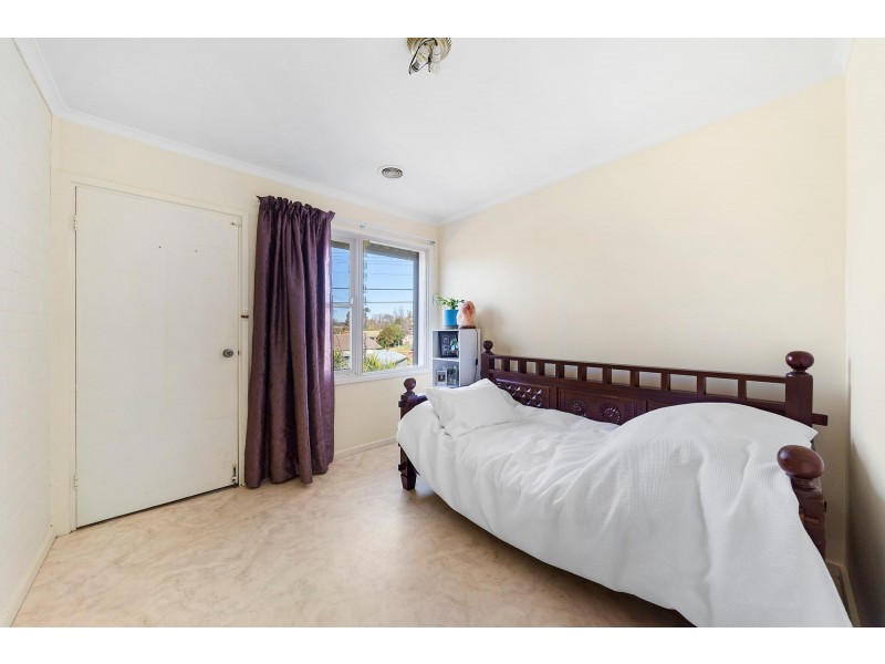 9 Glenorchy Street, Lyons ACT 2606