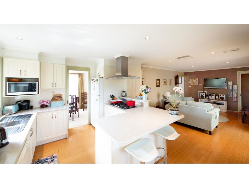 135 Wanganeen Avenue, Ngunnawal ACT 2913