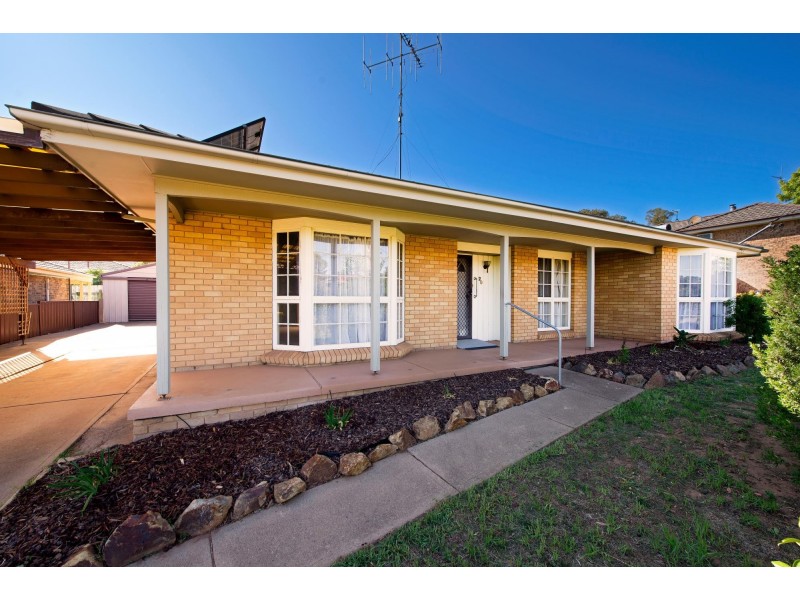 20 Yeo Crescent, Yass NSW 2582