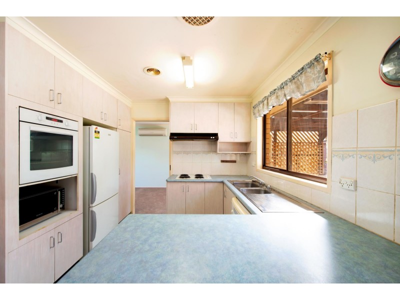20 Yeo Crescent, Yass NSW 2582