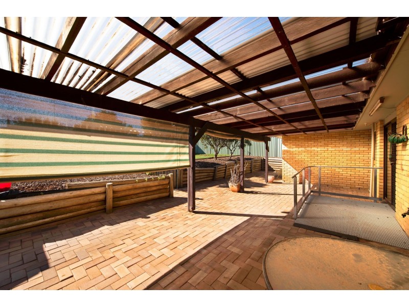 20 Yeo Crescent, Yass NSW 2582