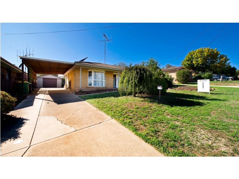 20 Yeo Crescent, Yass NSW 2582
