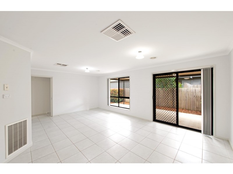 33 Cantamessa Avenue, Gungahlin ACT 2912