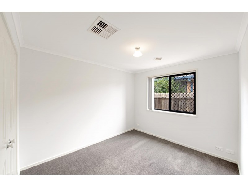 33 Cantamessa Avenue, Gungahlin ACT 2912