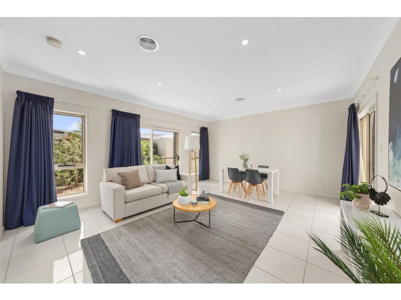 12 Macandie Street, Casey ACT 2913