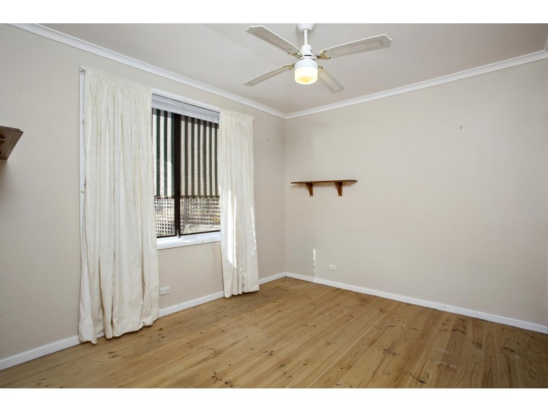 25 Ashkanasy Crescent, Evatt ACT 2617