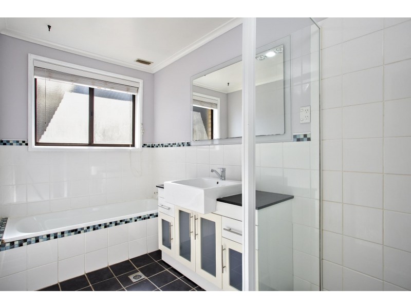25 Ashkanasy Crescent, Evatt ACT 2617