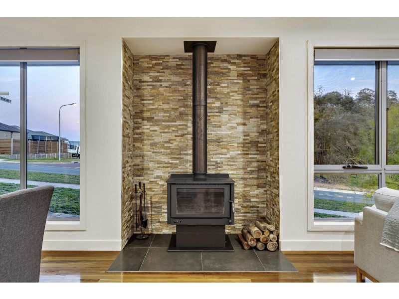 2 Timbs Street, Casey ACT 2913