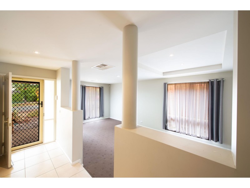 4 Sphinx Street, Harrison ACT 2914