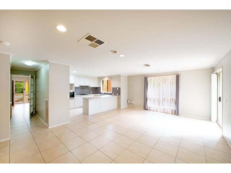 4 Sphinx Street, Harrison ACT 2914