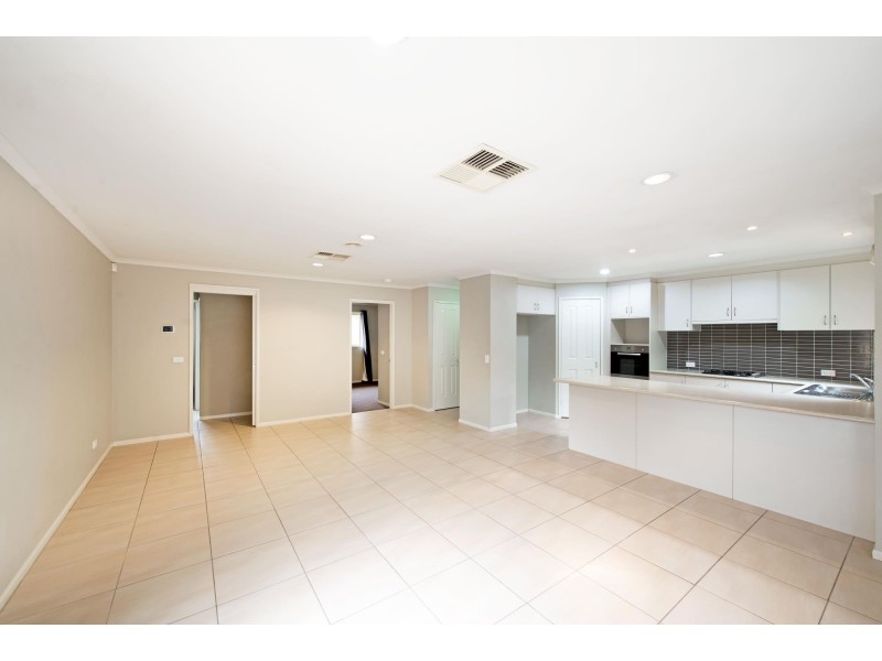 4 Sphinx Street, Harrison ACT 2914