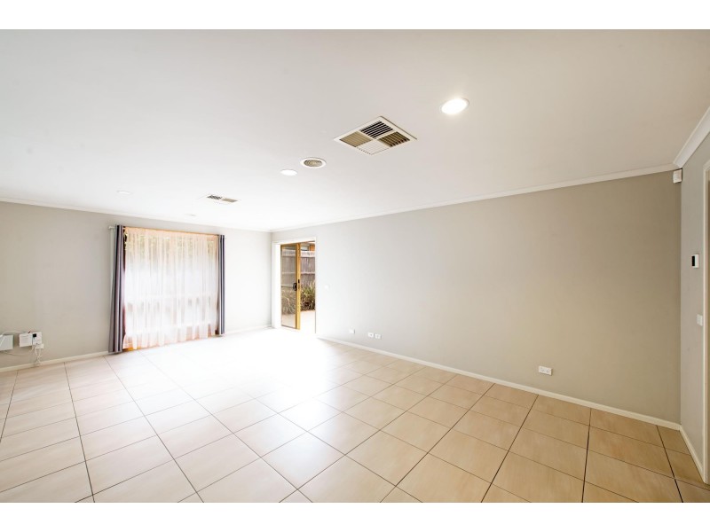 4 Sphinx Street, Harrison ACT 2914