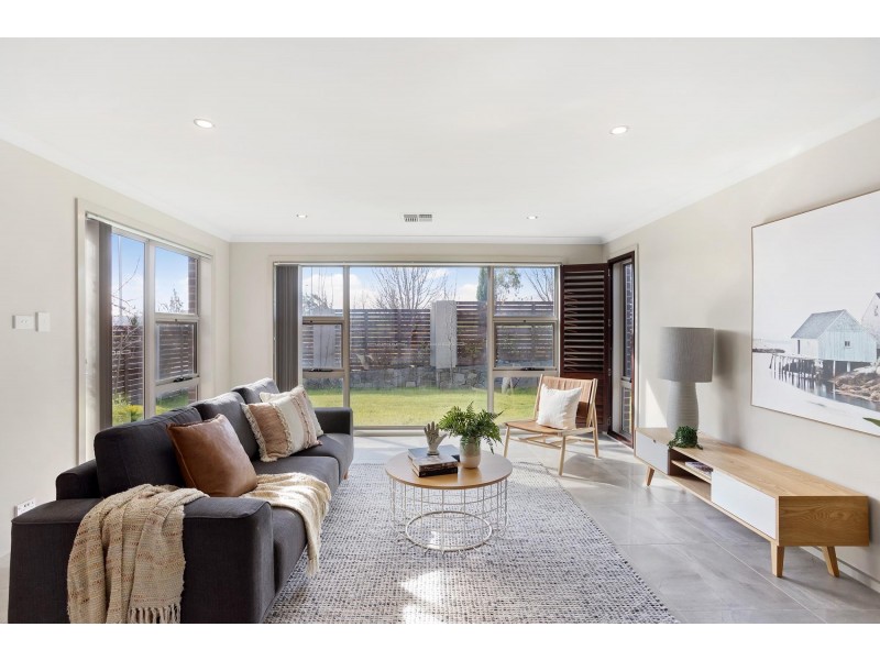 62 Samaria Street, Crace ACT 2911