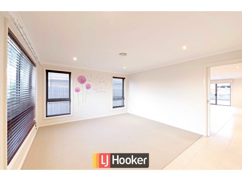 4 Hewett Crescent, Franklin ACT 2913