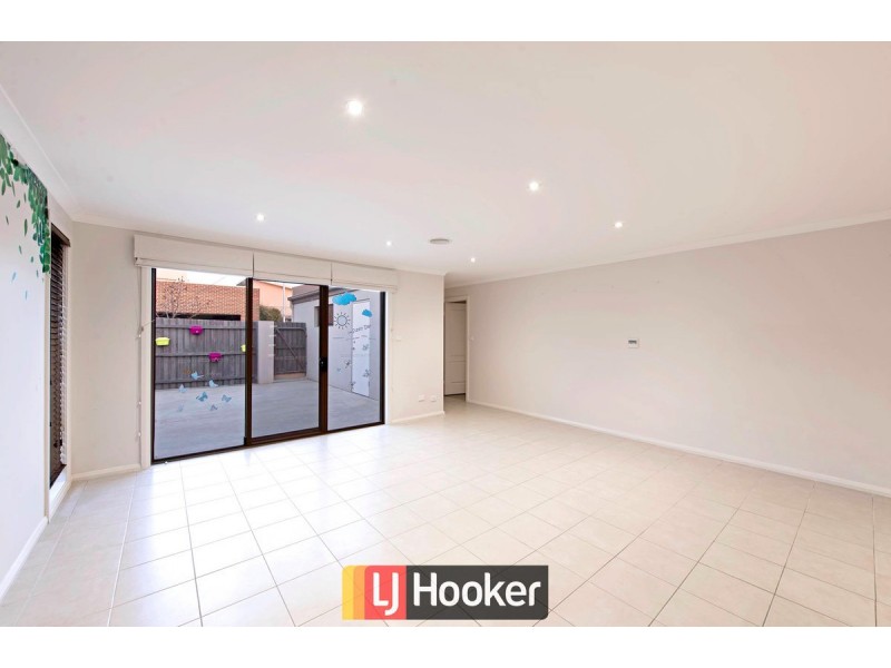 4 Hewett Crescent, Franklin ACT 2913