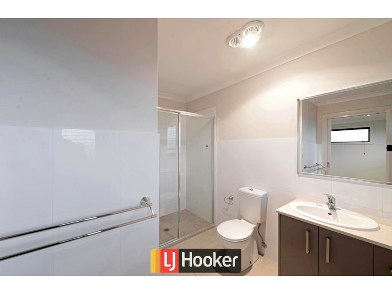 4 Hewett Crescent, Franklin ACT 2913