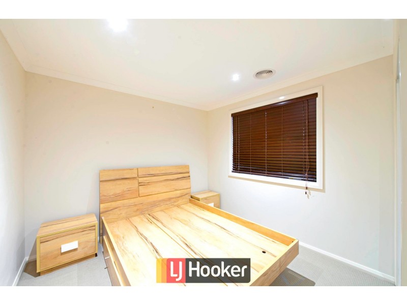 4 Hewett Crescent, Franklin ACT 2913