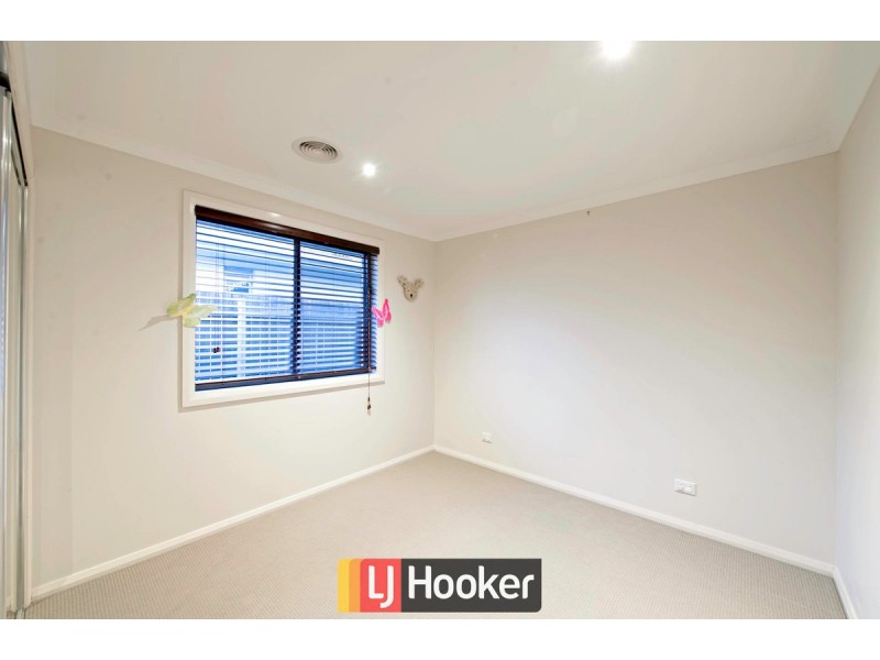 4 Hewett Crescent, Franklin ACT 2913