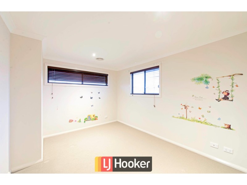 4 Hewett Crescent, Franklin ACT 2913