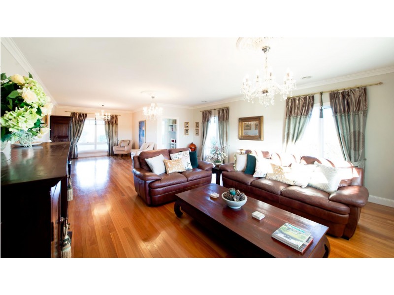 6 Glover Drive, Yass NSW 2582