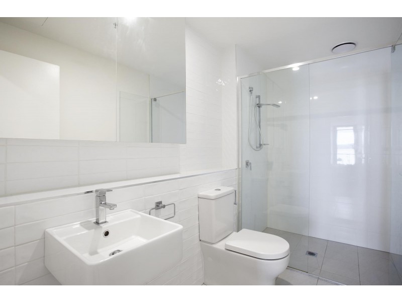 82/1 Anthony Rolfe Avenue, Gungahlin ACT 2912