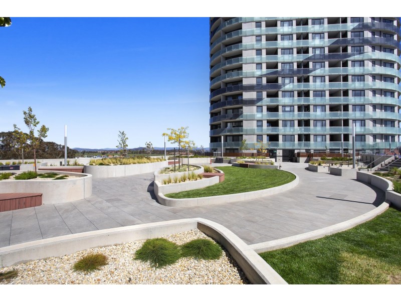 82/1 Anthony Rolfe Avenue, Gungahlin ACT 2912
