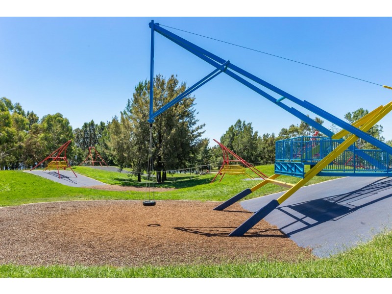 82/1 Anthony Rolfe Avenue, Gungahlin ACT 2912