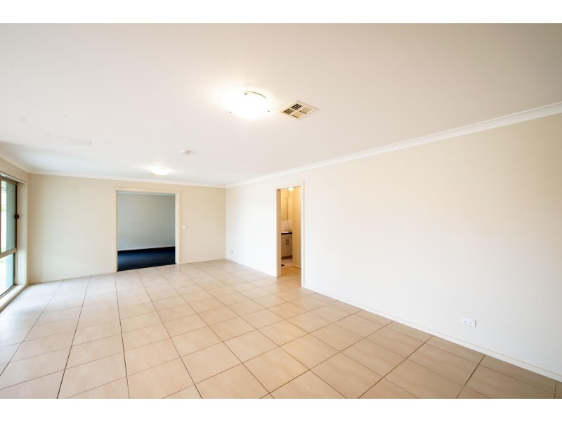 40 Jeanne Young Circuit, Mckellar ACT 2617