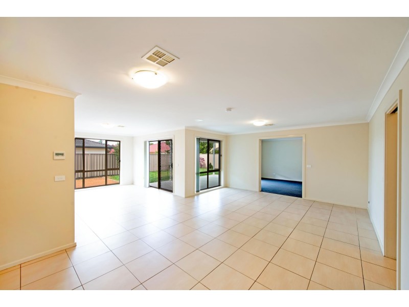 40 Jeanne Young Circuit, Mckellar ACT 2617