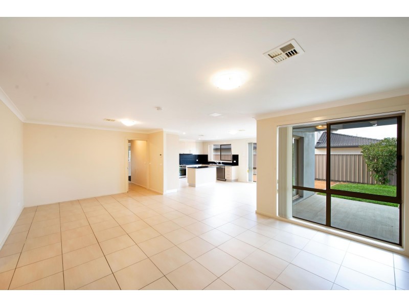 40 Jeanne Young Circuit, Mckellar ACT 2617