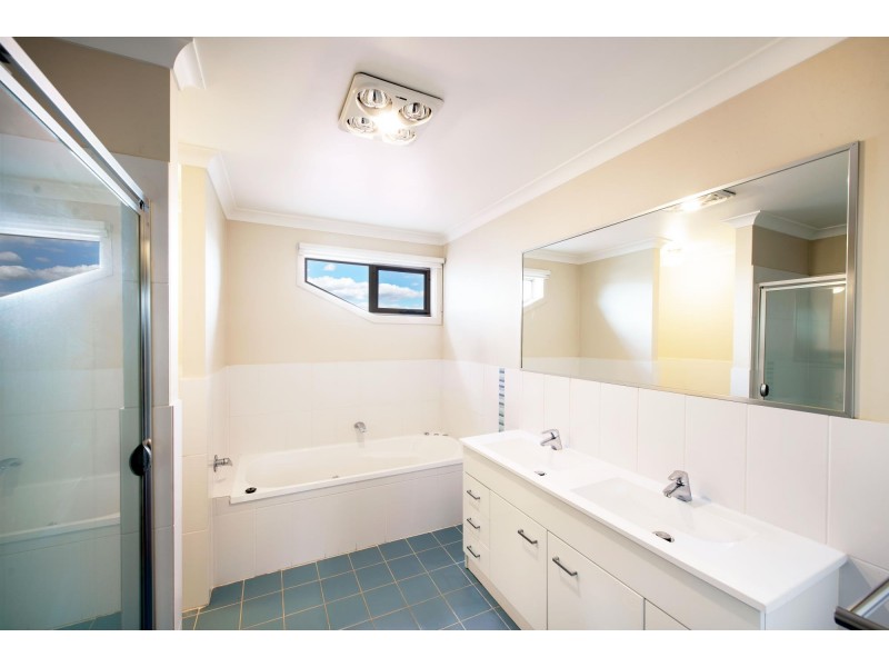 40 Jeanne Young Circuit, Mckellar ACT 2617