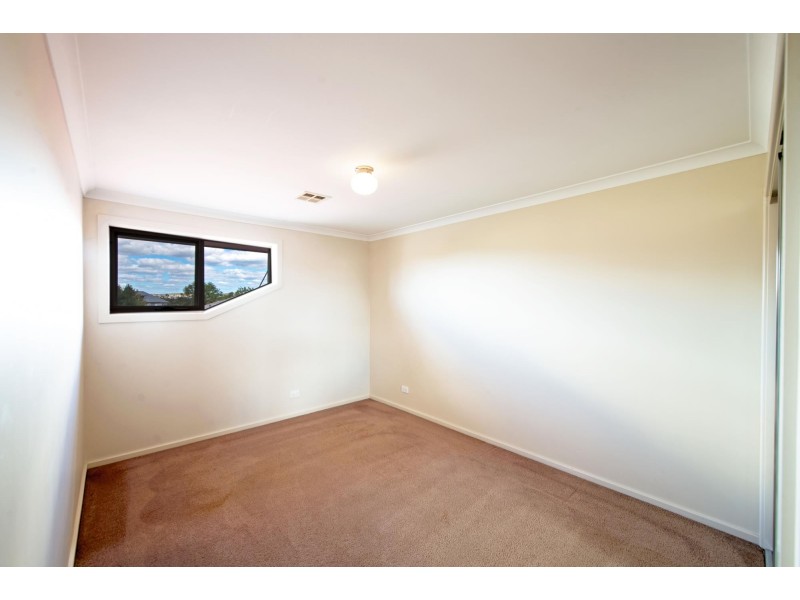 40 Jeanne Young Circuit, Mckellar ACT 2617