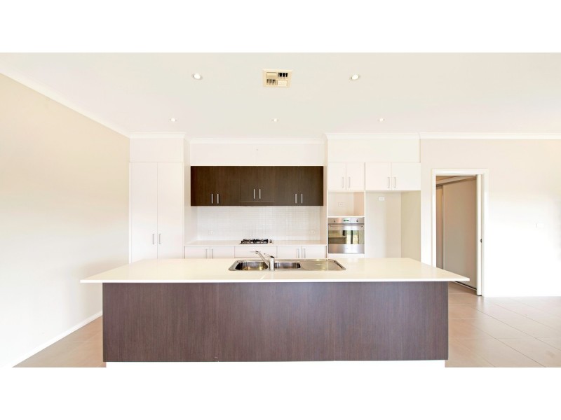 55 Paquita Street, Forde ACT 2914