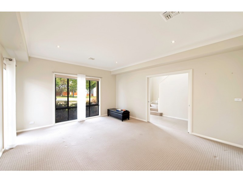 55 Paquita Street, Forde ACT 2914