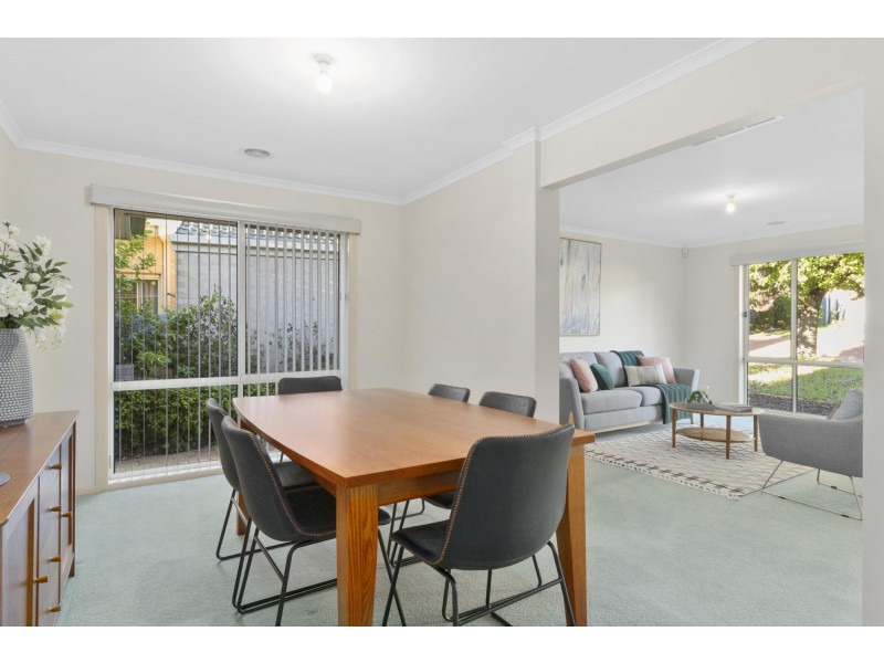42 Kurrama Close, Ngunnawal ACT 2913
