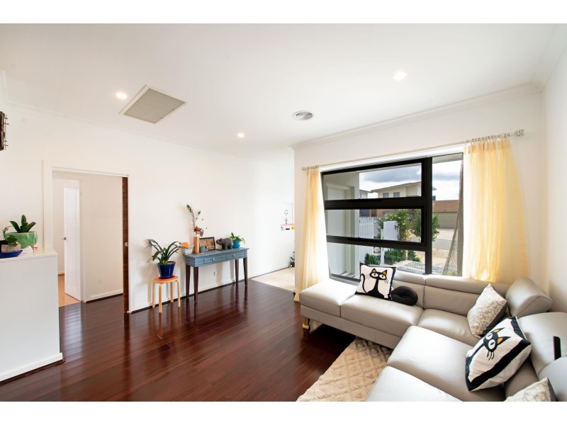 4 Sliprail Street, Lawson ACT 2617
