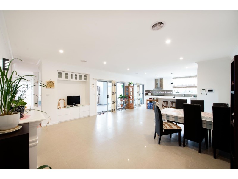 4 Sliprail Street, Lawson ACT 2617