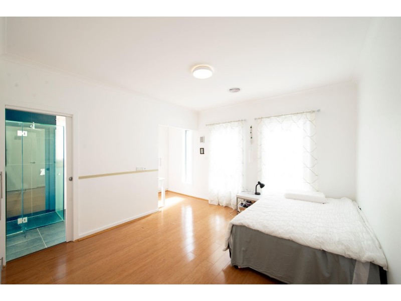 4 Sliprail Street, Lawson ACT 2617
