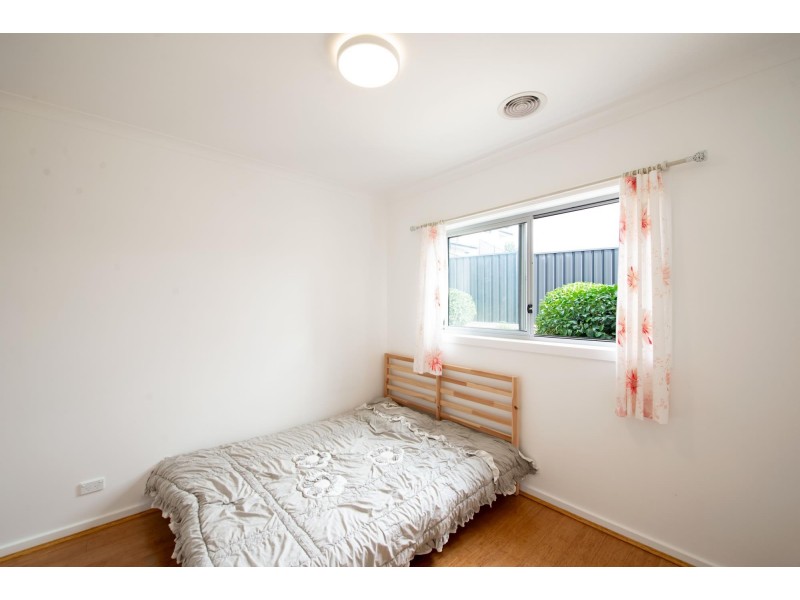 4 Sliprail Street, Lawson ACT 2617
