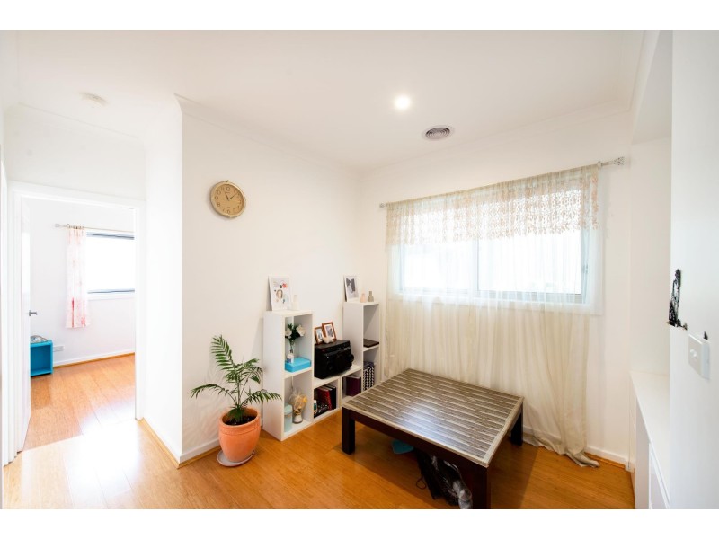 4 Sliprail Street, Lawson ACT 2617