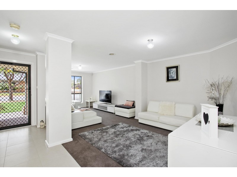 15 Triton Street, Dunlop ACT 2615