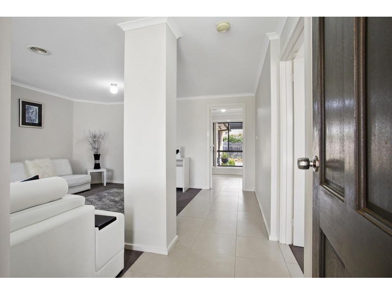 15 Triton Street, Dunlop ACT 2615