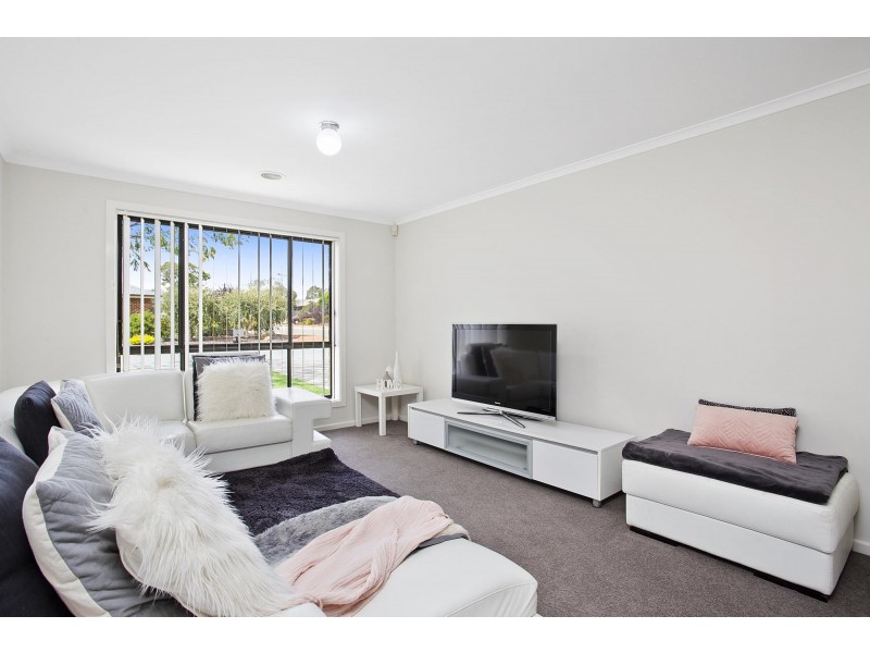 15 Triton Street, Dunlop ACT 2615