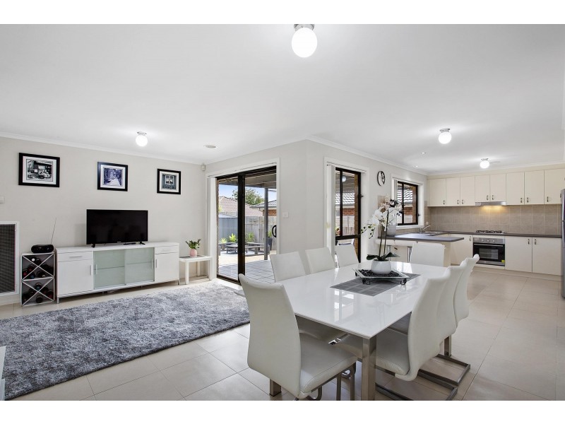 15 Triton Street, Dunlop ACT 2615