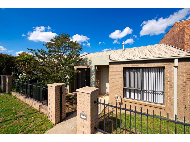 98 Oodgeroo Street, Franklin ACT 2913