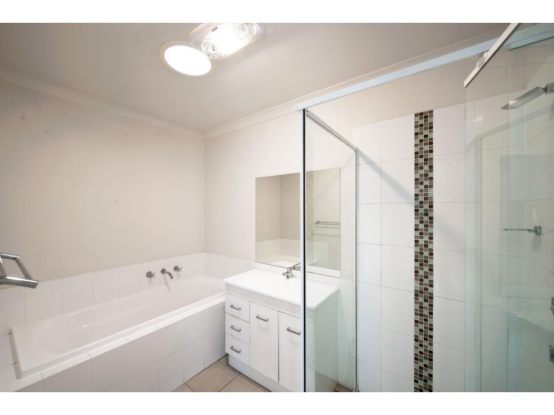 98 Oodgeroo Street, Franklin ACT 2913