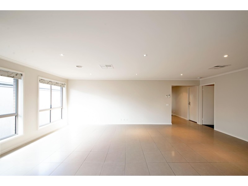 41 Jean MacNamara Street, Macgregor ACT 2615