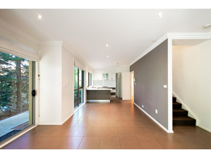 10/6 Webber Crescent, Calwell ACT 2905