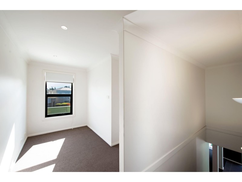 10/6 Webber Crescent, Calwell ACT 2905