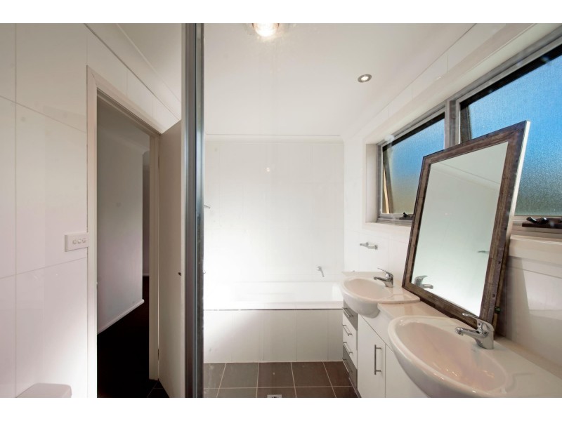 10/6 Webber Crescent, Calwell ACT 2905